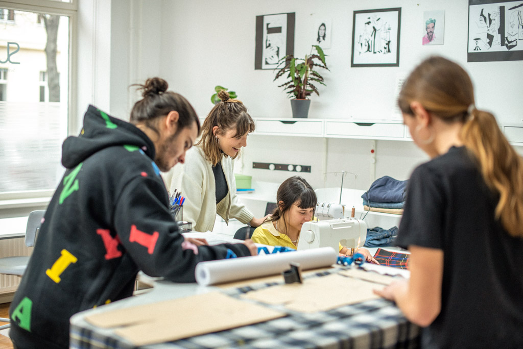 10%OFF on Sewing Workshop at Josefina Studio Berlin - Image 11